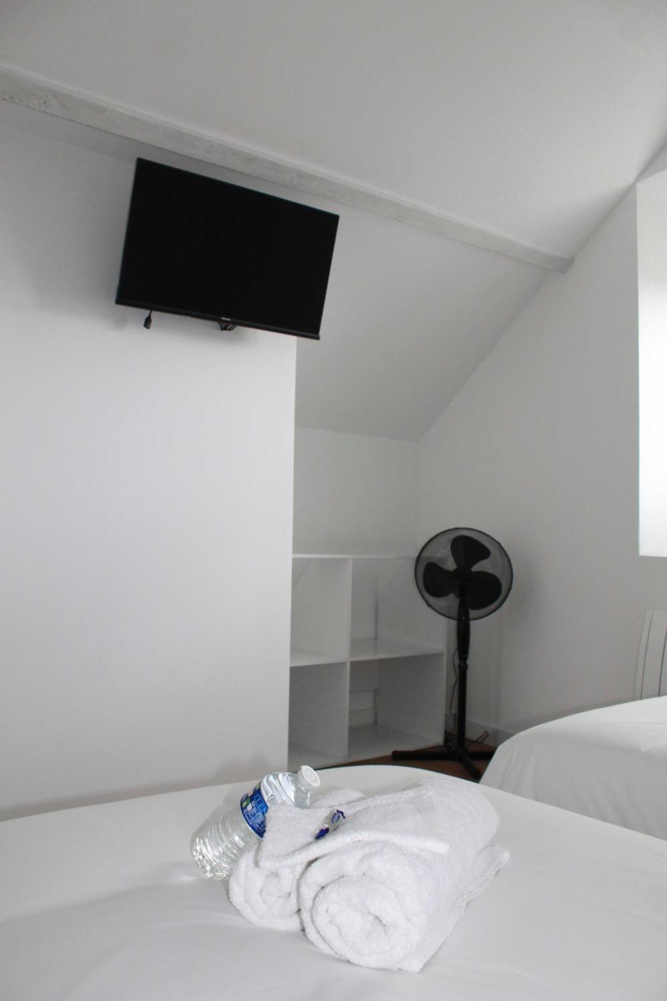 L'Equinoxe - Parking Prive - Zapart'Hotels Malesherbes Ngoại thất bức ảnh